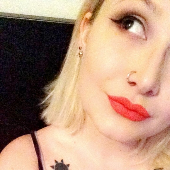 Meet your Posher, Cassidy - Picture 4 of 4